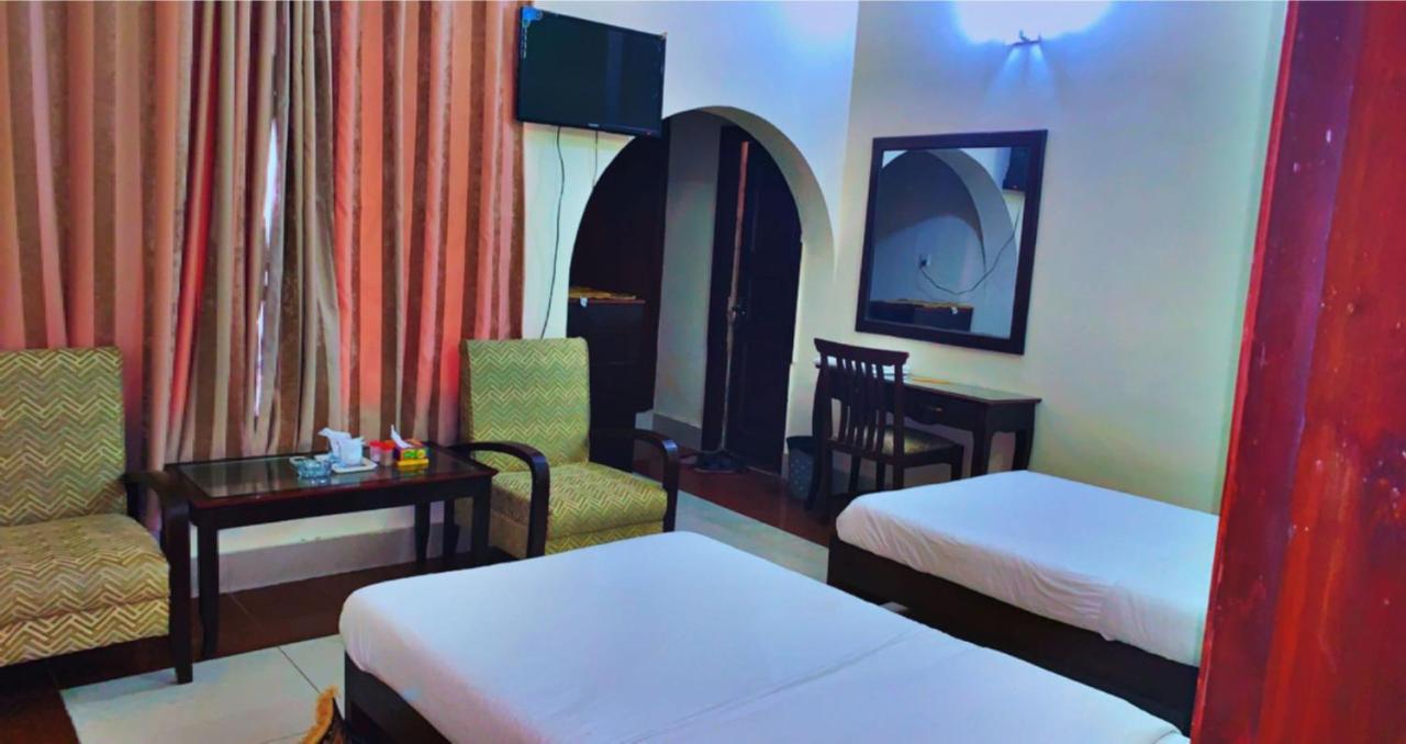 Crown Castle Peshawar 호텔 외부 사진