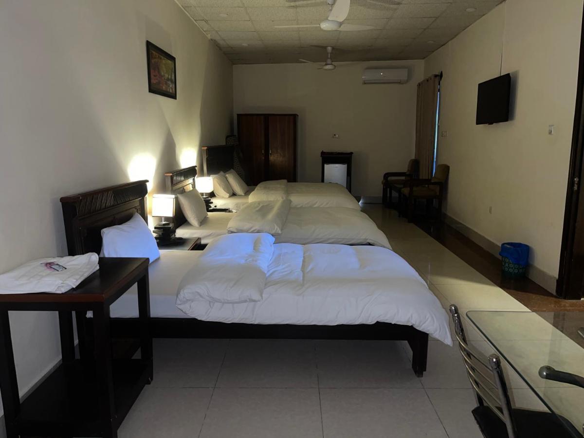 Crown Castle Peshawar 호텔 외부 사진