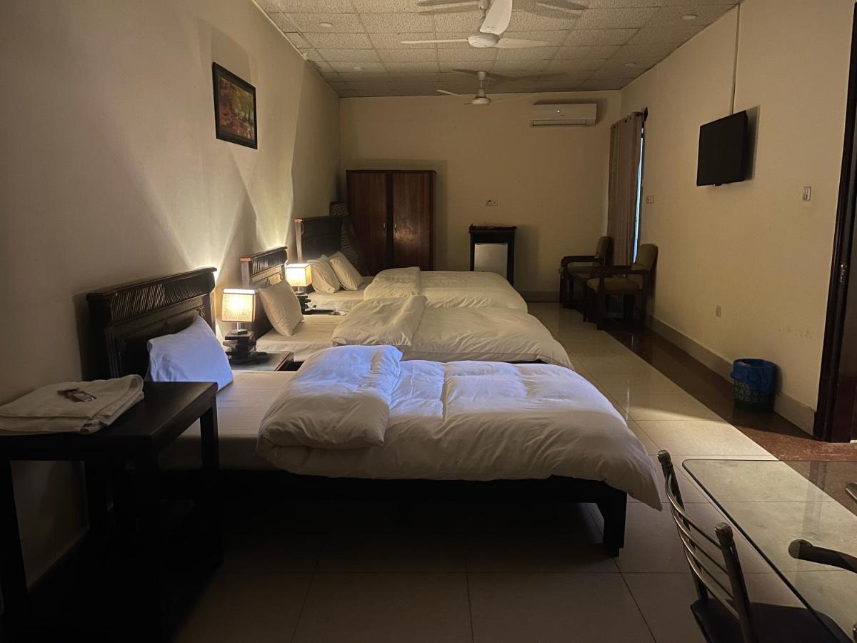 Crown Castle Peshawar 호텔 외부 사진