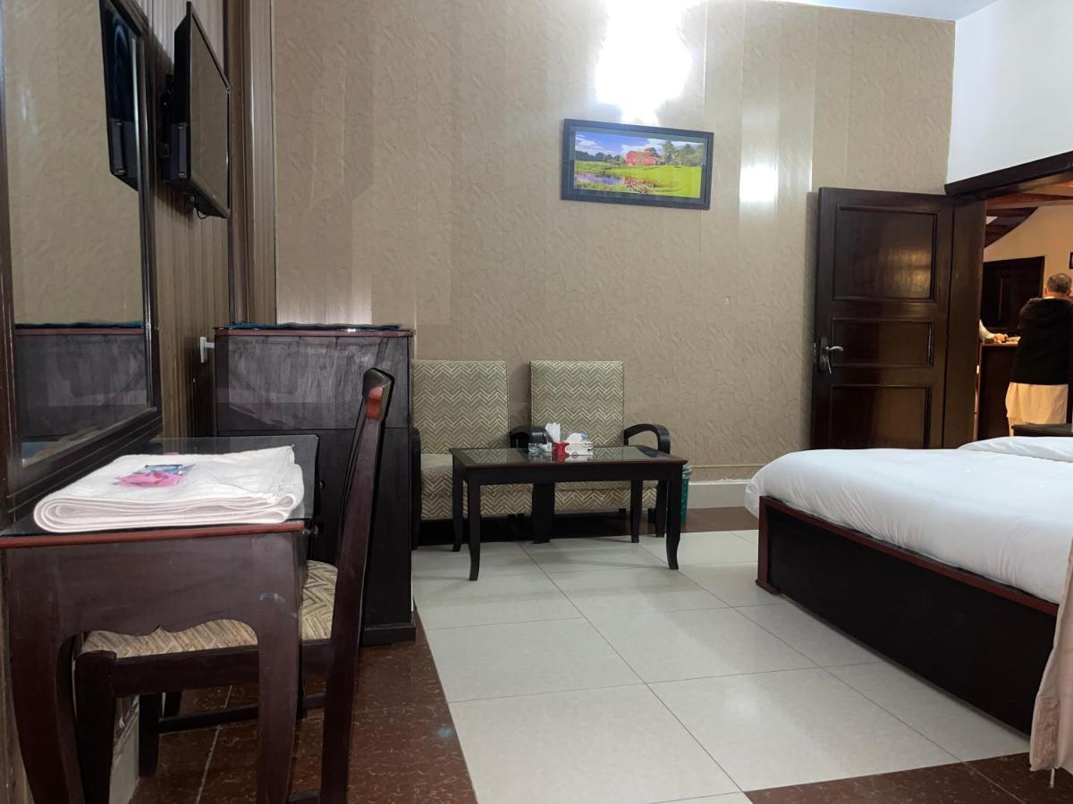 Crown Castle Peshawar 호텔 외부 사진